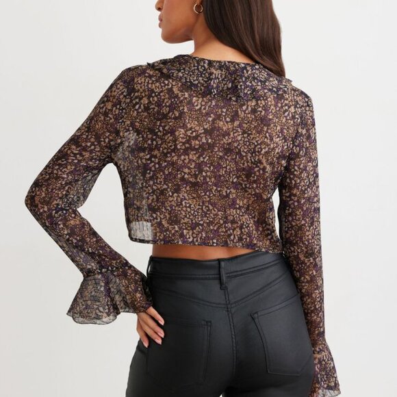 NWT Dynamite Becca Flyaway Top - Picture 2 of 10